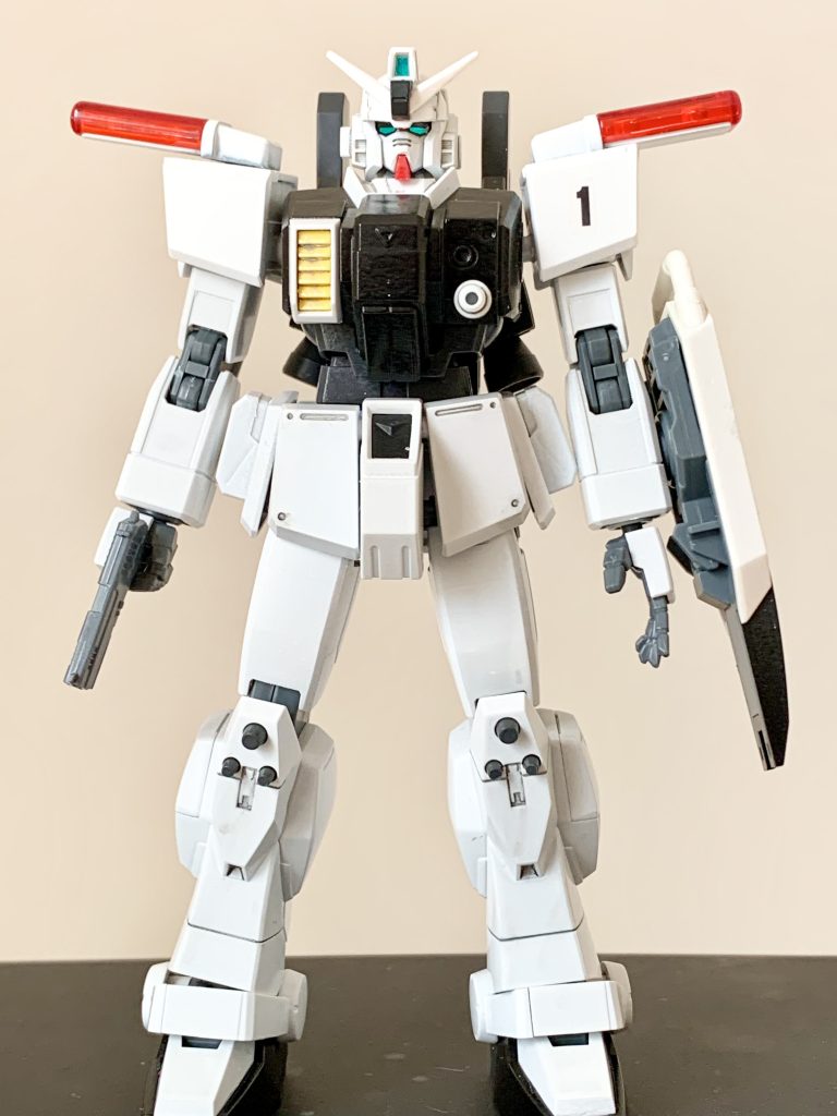 警察用ガンダム–3枚目/制作者：ねぼすけ