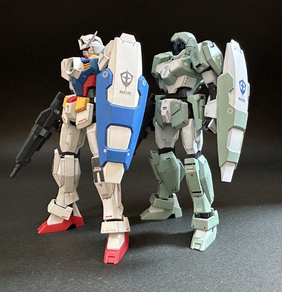 並べてもアデルがちょっとつよそうで、あんまり貧弱じゃない感じなのがうれしいです。