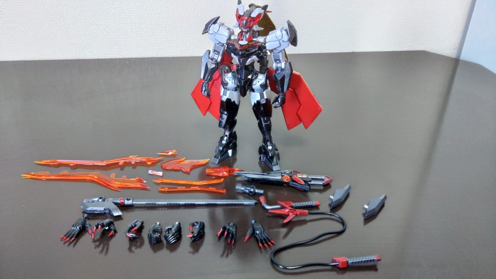 付属品一覧。クリアパーツが紛失しそうで怖い。