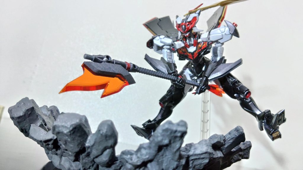 「バンデットアックス」対重装甲用装備。大抵の硬い物を破壊できるが、硬い外壁や特殊装甲のコンテナの破壊に使用されている。