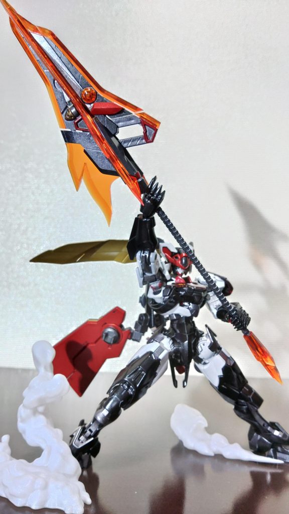 「バンデットガンブレードランサー」三つのバンデットウェポンを合体させた強力な武器。しかしかなりの重量のためまともに扱えないのでハッタリとして使用されることが多い。