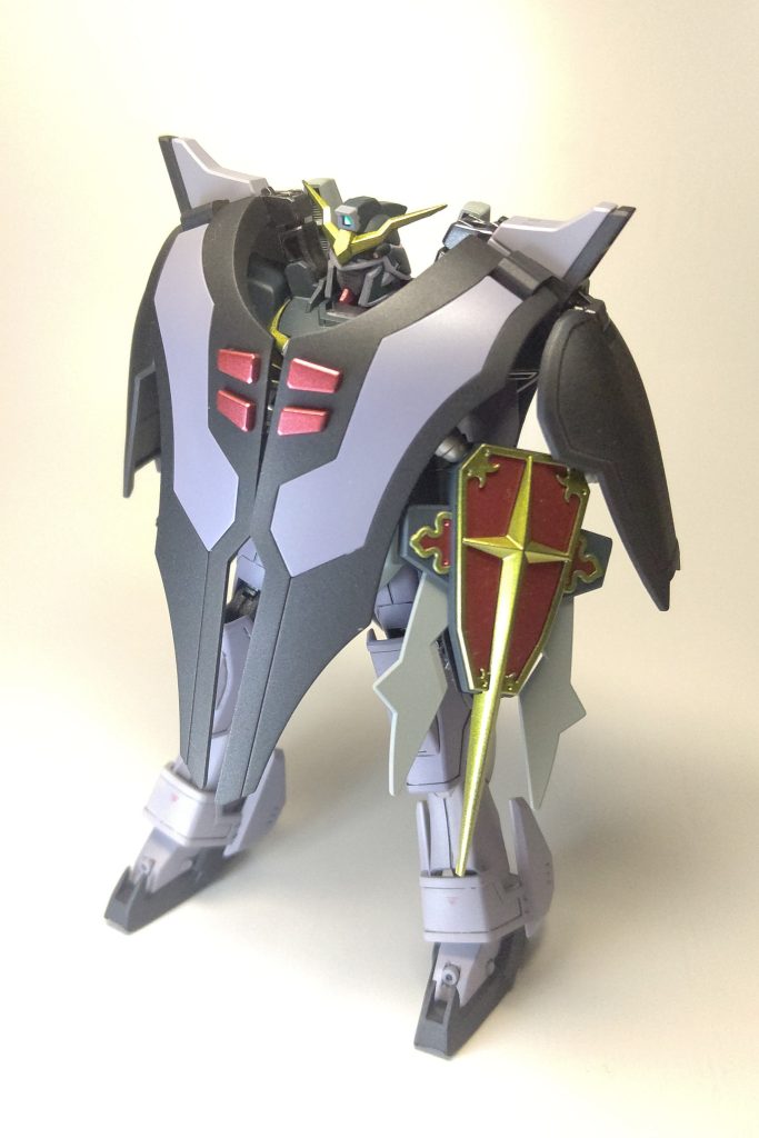 トップコートは、ラスキウスのパールコートを吹いてあります。ステルス系らしい艶消し感と金属感を両立できたのではないかと思っています。