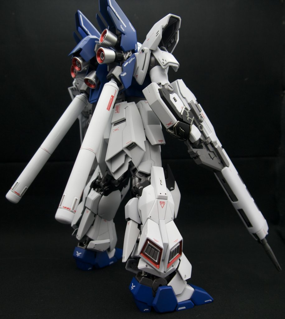 プロペラントタンクは合わせ目出来るので消してます膝側面のバインダー？部分の塗り分けも頑張ってやりました