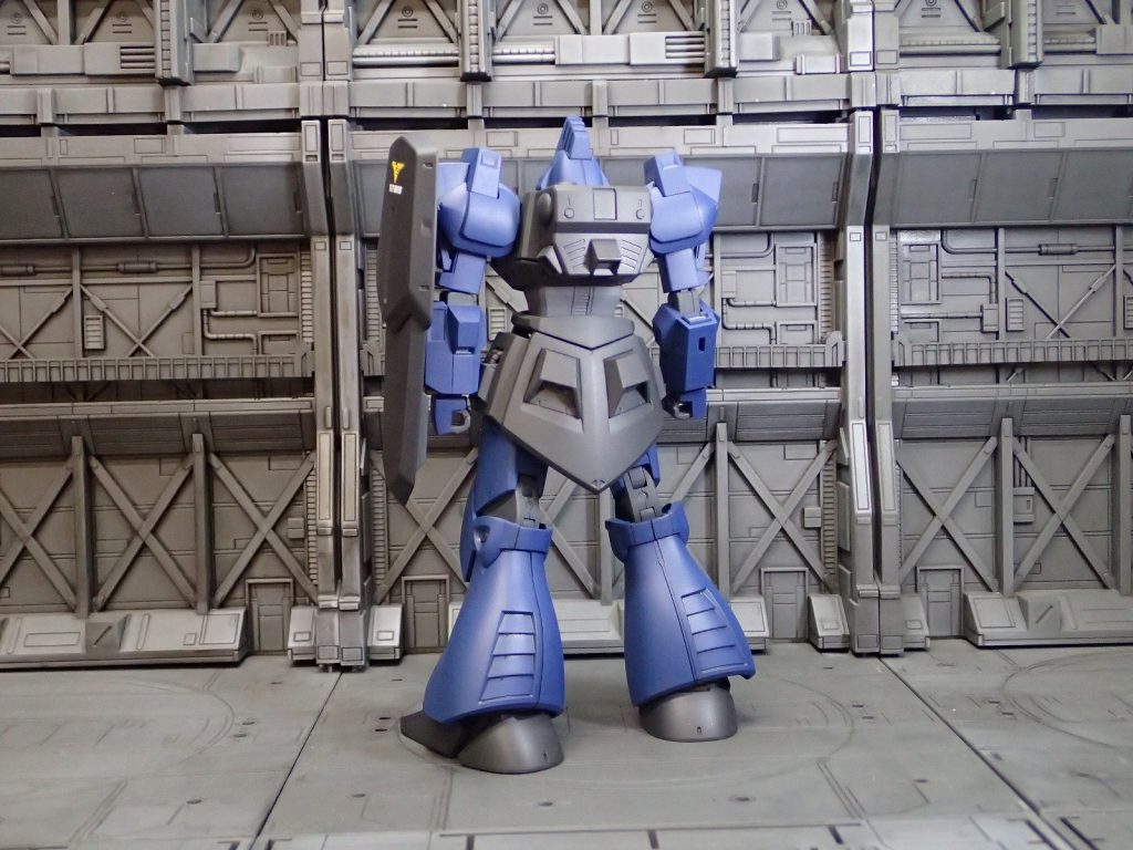 背面
