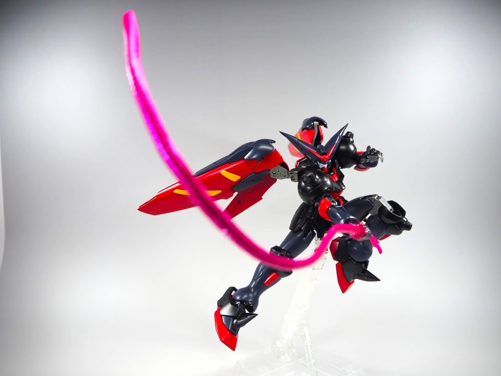 薙ぎ払いの状態以外に波打つ状態もフレキシブルに再現可能