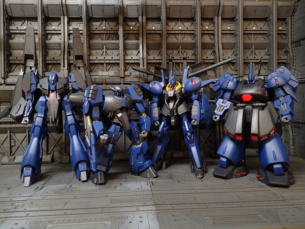 PMXシリーズ4体(何とか枠に納まった…)