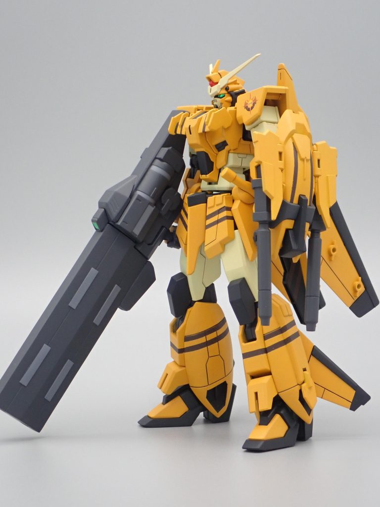 基本構造はベース機であるムラサメ改に準じてはいるものの、武装は大幅に変更されている。本機はビームライフル「ホノイカヅチ」の装備を想定していないため、右腰のラックはオミットされている。