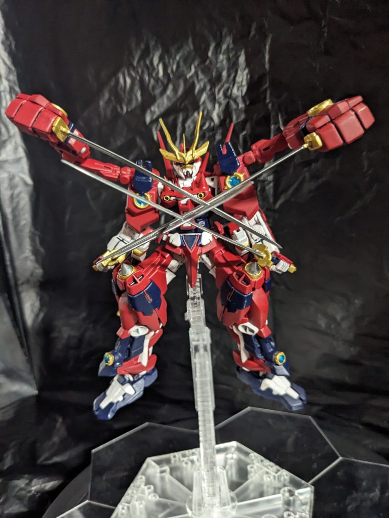 ならばたかが腕が二本増えた程度、何でもないのではないか?阿頼耶識システムを使うまでもないと結論付けた頭のいい働き者は即行動、ほどなく技術をゲットしたニルスは戦国アストレイを改修し、4刀流モードにした。