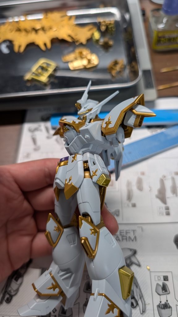 金塗るとほんと見違えるんですよね…なおその後