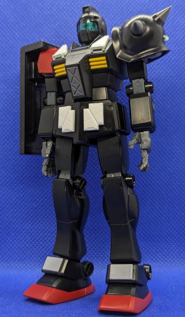 塗装に移行する前の状態です。所々ディテールアップパーツを貼り付けてます。