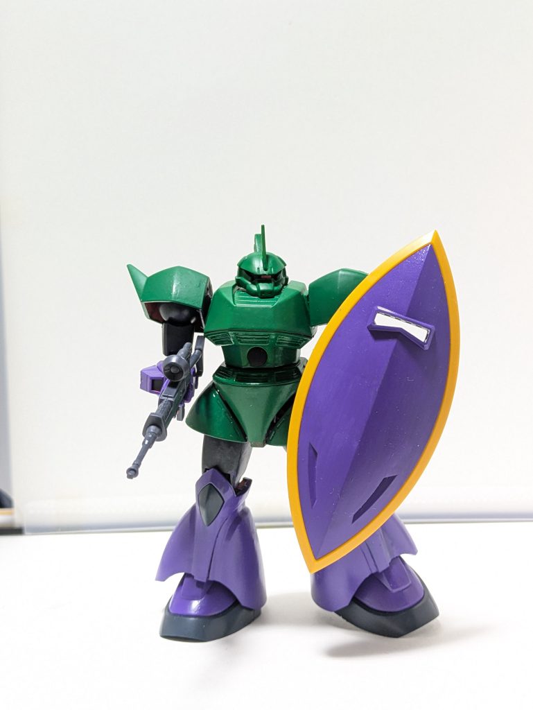 ビームバズーカを使い果たせばビームライフルを使用。一年戦争終結後、大食らいの行方は不明。最終撃墜数　艦艇７隻。　　MS３０機