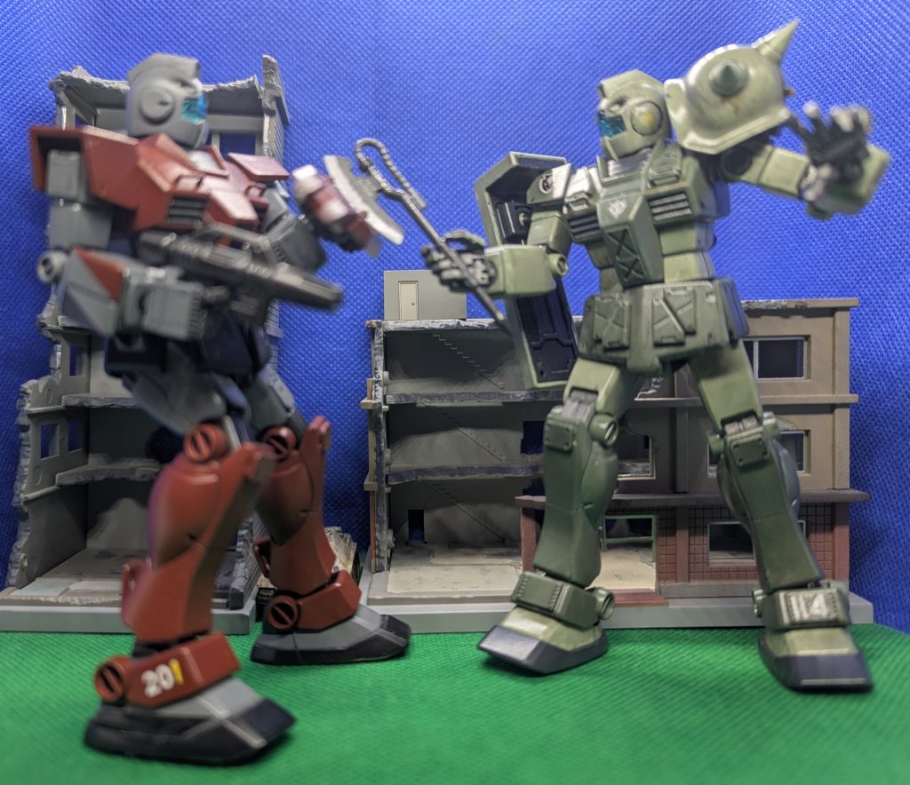 最後に、連邦のジムvsジオンのジム。果たして勝負の行方は!?最後までご覧くださり、ありがとうございます。