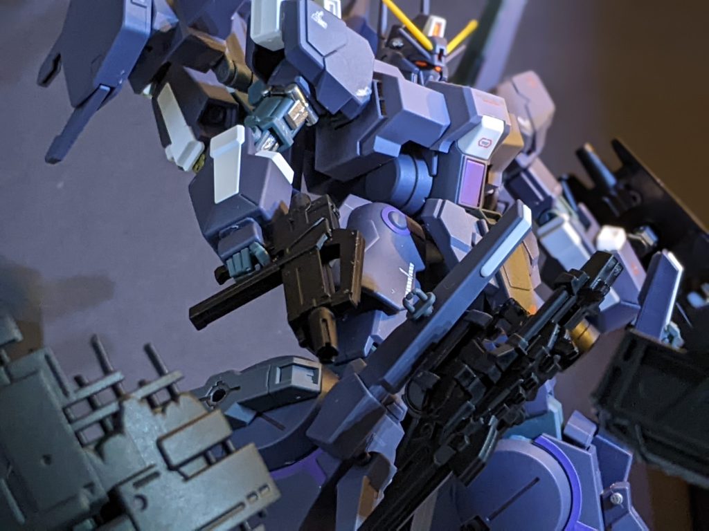 いやかっこいいな…友人が好きなのも頷く。