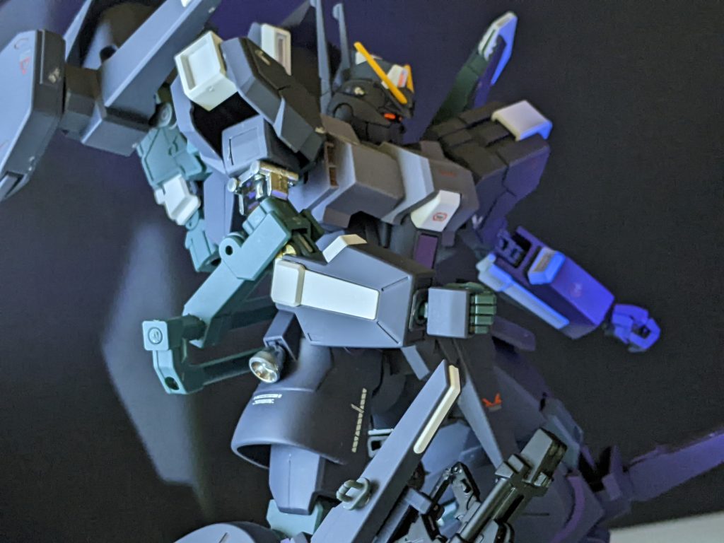 アタッチメントにマグナム預けて腕交換。GIFはちょっと作る気力でなかった…