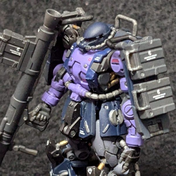 ガンダムアーティファクト　高機動型ザクⅡ　黒い三連星機