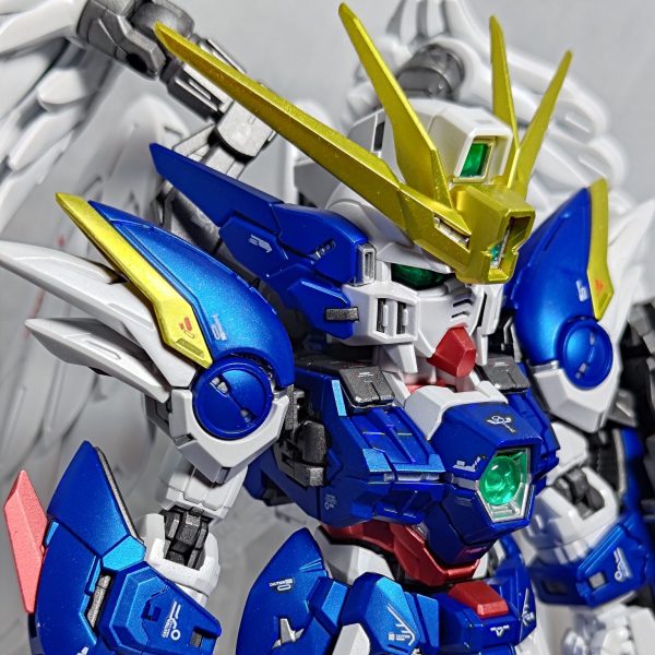 MGSD ウイングガンダムゼロEW　チタニウムフィニッシュ風塗装