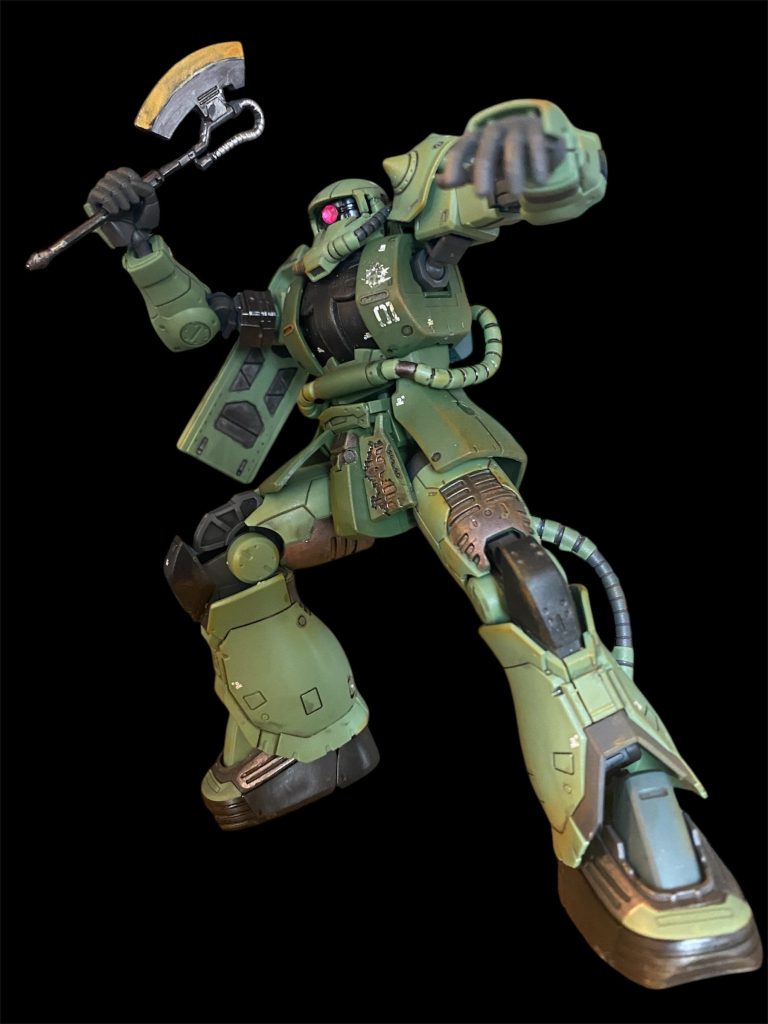 ヒートホークは本体をガンメタ、ホースをシャインシルバー、刃部分はイエローゴールドで仕上げました。