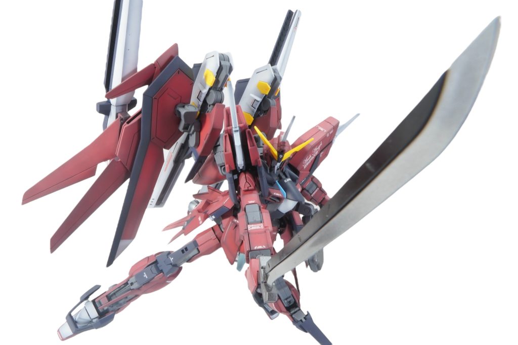 バスターソードの中にはマイフリの様な刀も入ってます。これでフェムテク装甲も切り裂く!