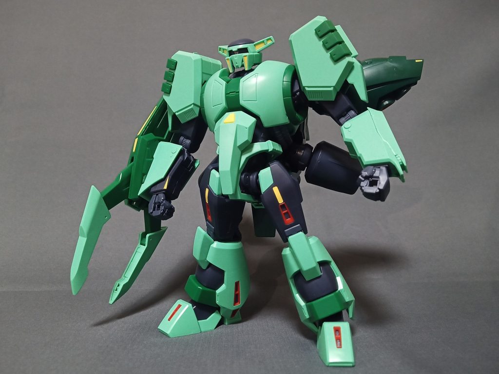 子供時代の刷り込みもあるかも知れませんがUP主的にはZ〜ZZのMSデザインはどれも刺さる物ばかりでこの森の熊さんなんかも控えめに言ってめちゃくちゃカッコいいと思いますね(≧∀≦)