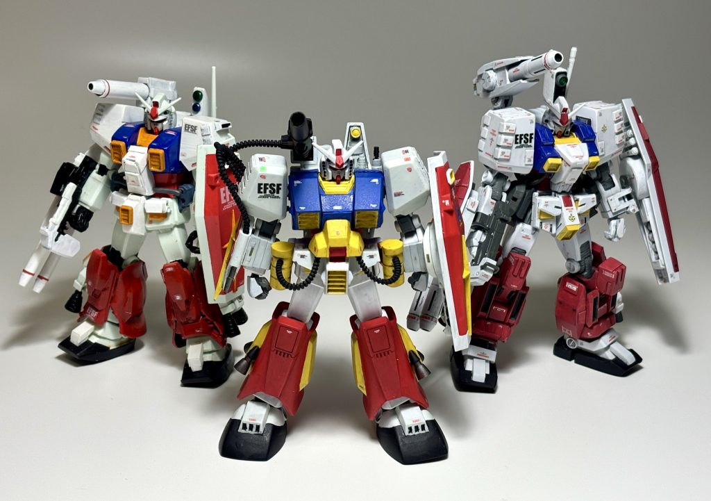 数年前にFGガンダムで作ったなんちゃってパーフェクトガンダムも加えてパシャリ。 