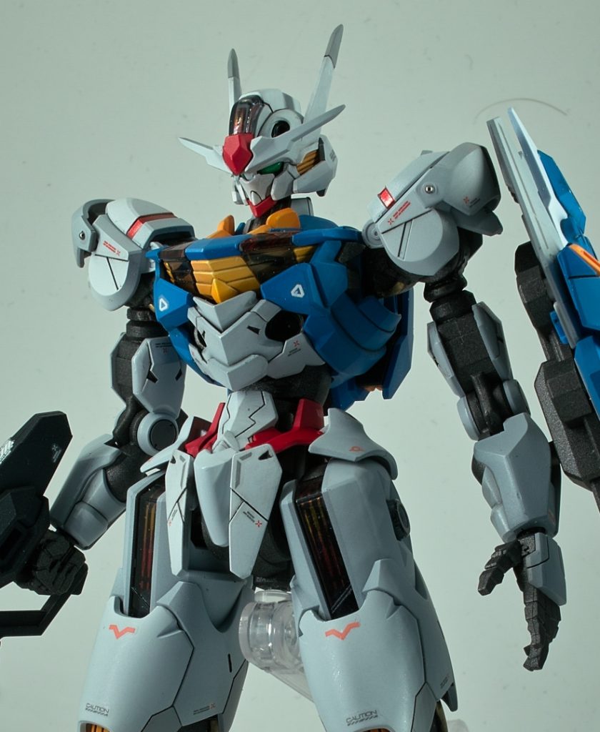 首元の延長は顎を引いても顔がハッキリと見えるようにしたくて加工しました。