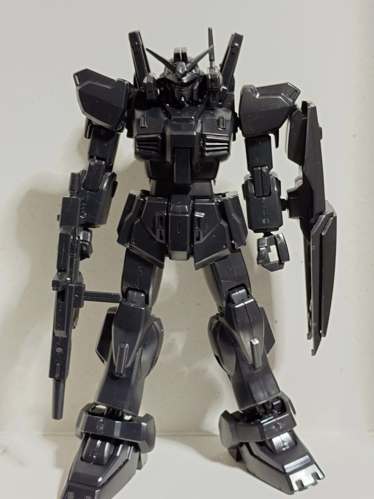 エコプラのガンダムmarkⅡ真っ黒ですね旧版のmarkⅡは目つきが悪くスリッパがが大きくアニメの印象に近いですね
