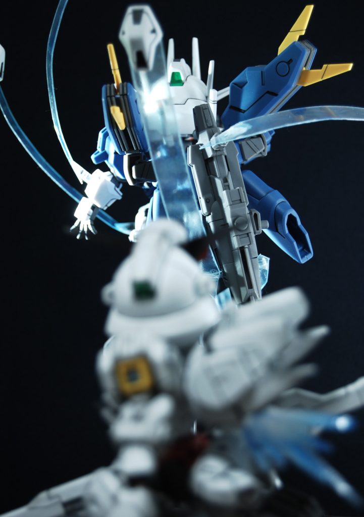 議会連合の惑星間レーザー送電システムを抑えるエアリアル。