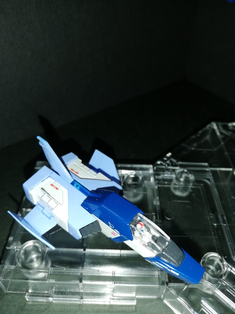 しっかりとアムロも頑張りました(笑)。老眼モデラーにはなかなかの作業でした!