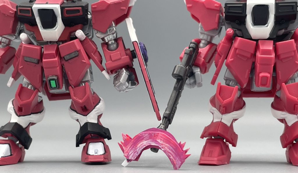 ビーム重斬脚も、当然オミット。というか、はなからさせる気がない脚部造形。ビーム刃をプラ板で作る頃には気力も尽きかけていました。ここは、もっと上手くやれた可能性が大きい部分。キャンプラの技術の不足の致すところです。ちょっと恥ずかしいですが、現状のレベル報告として残しておきます。