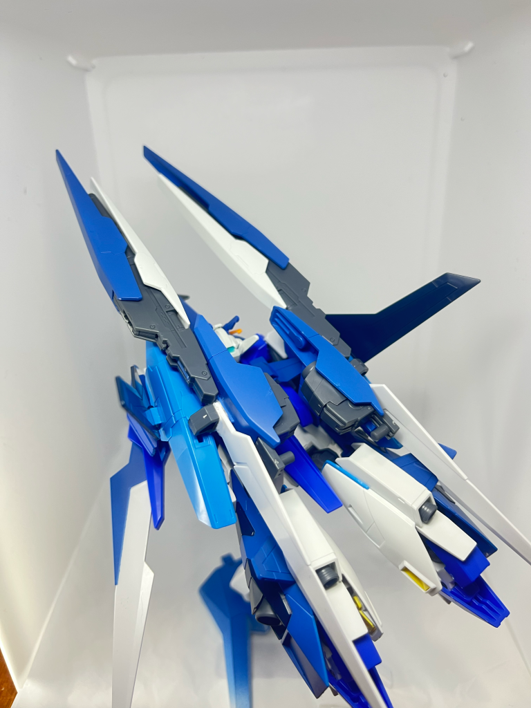 次にA-Zストライダー シューティングモードです!銃口3つが前に向いていて正確な射撃、高出力のビームを発射できます!