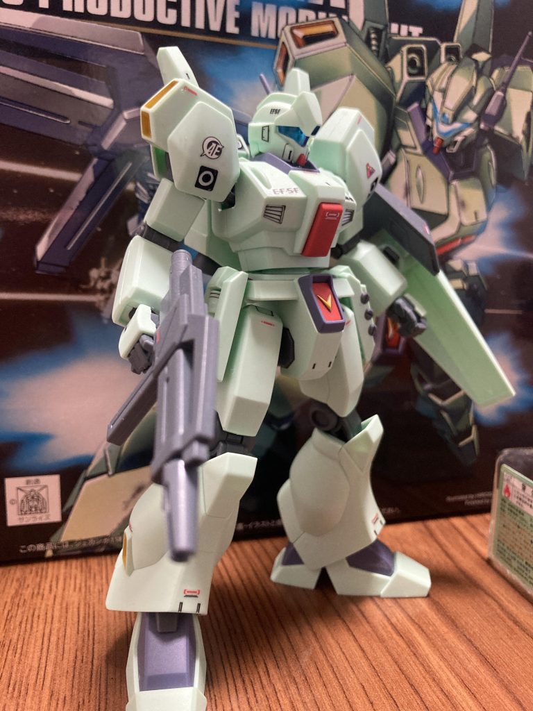 イエロー、ブラックのみ部分塗装してます。