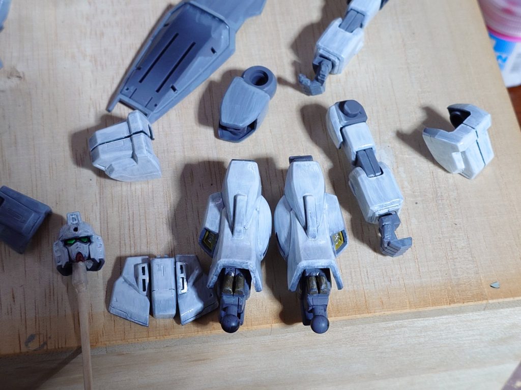 2層目は白を塗ってます