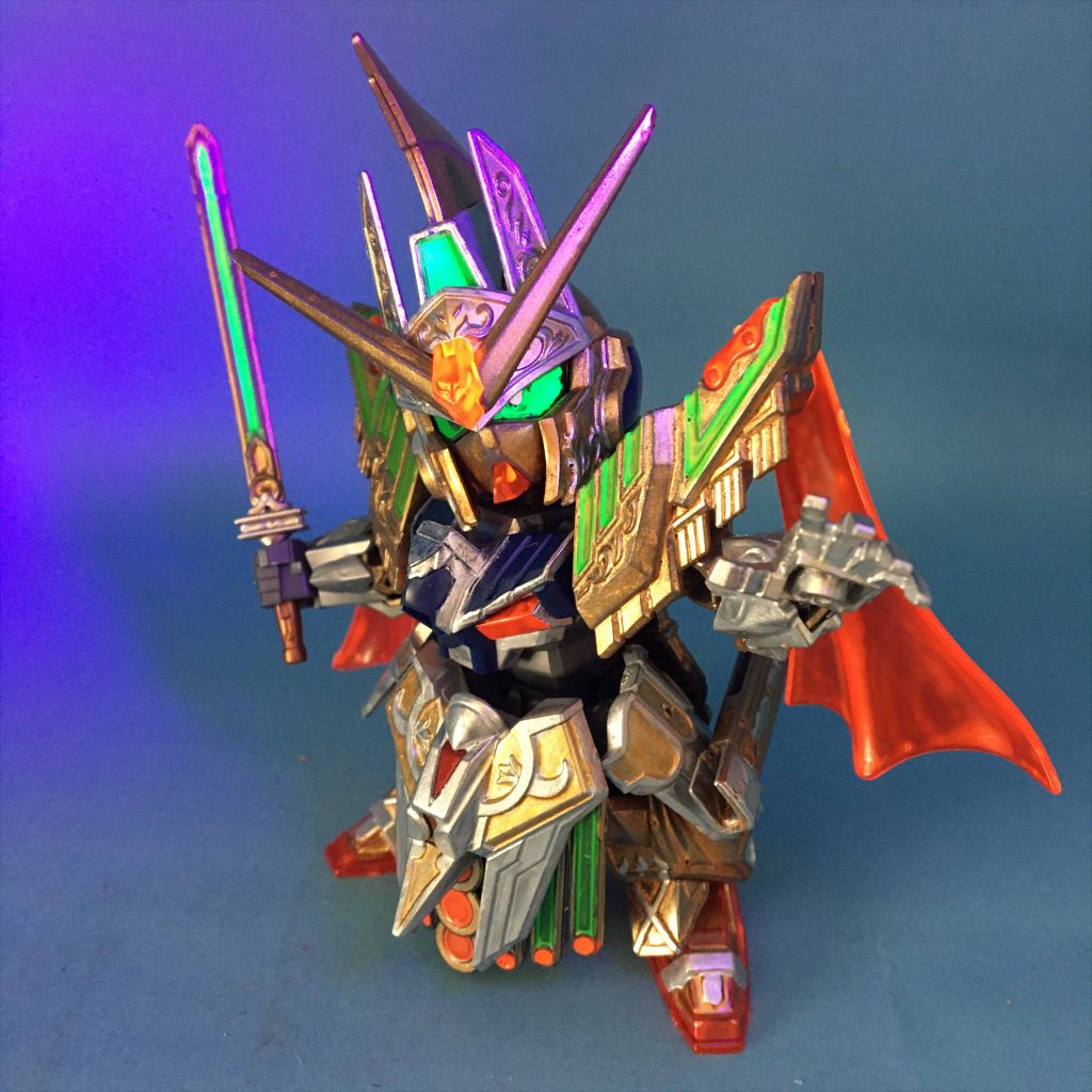 SDWシーザーレジェンドガンダム・前面+ジーザスパーダ+ブラックライト発光