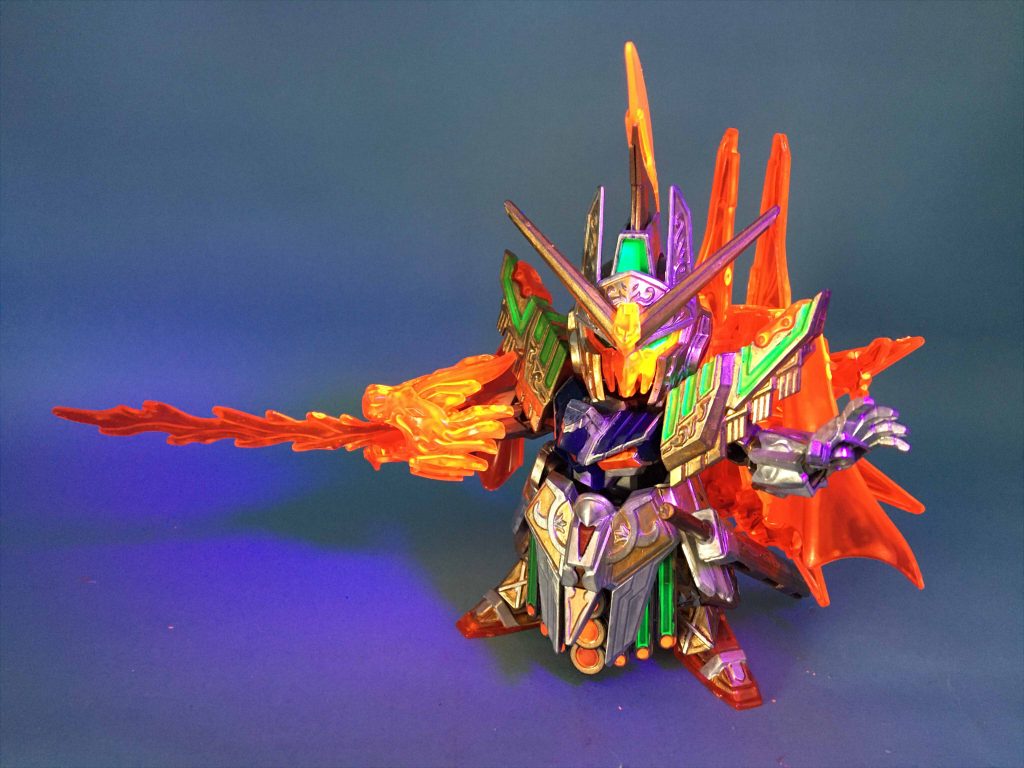 SDWシーザーレジェンドガンダム・フィアッマ・フェローチェ・ダモーレ