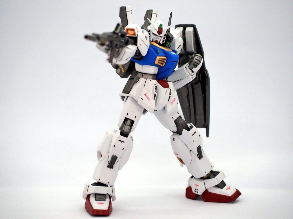 もしもユーグ・クーロがエゥーゴに参加していたらというif設定となっていますカラー変更とアンテナ等を若干シャープ化しています