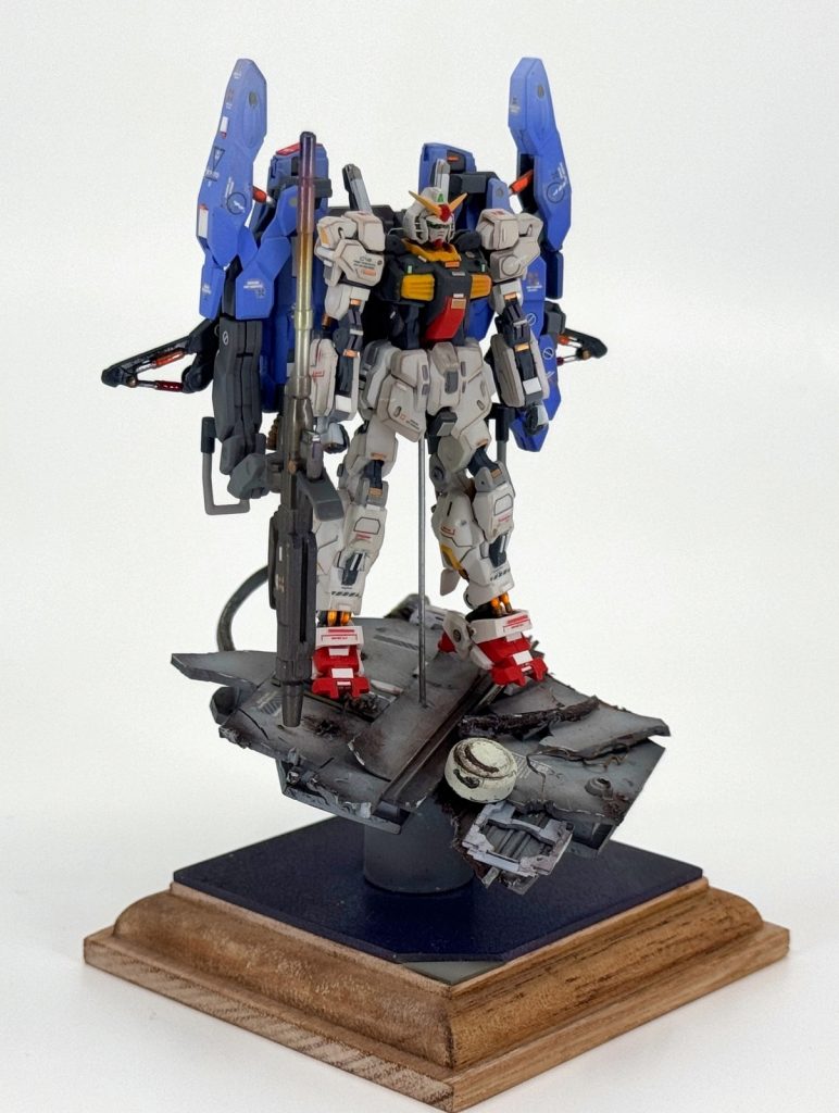 いかがでしょうか?小さなガンプラ。腕試しにも、小スペースでちょい作るにも作り手次第で楽しさは無限大かと思います。第五弾が来年でるので、それまでにまたアーティファクトをアップ出来たらなと。