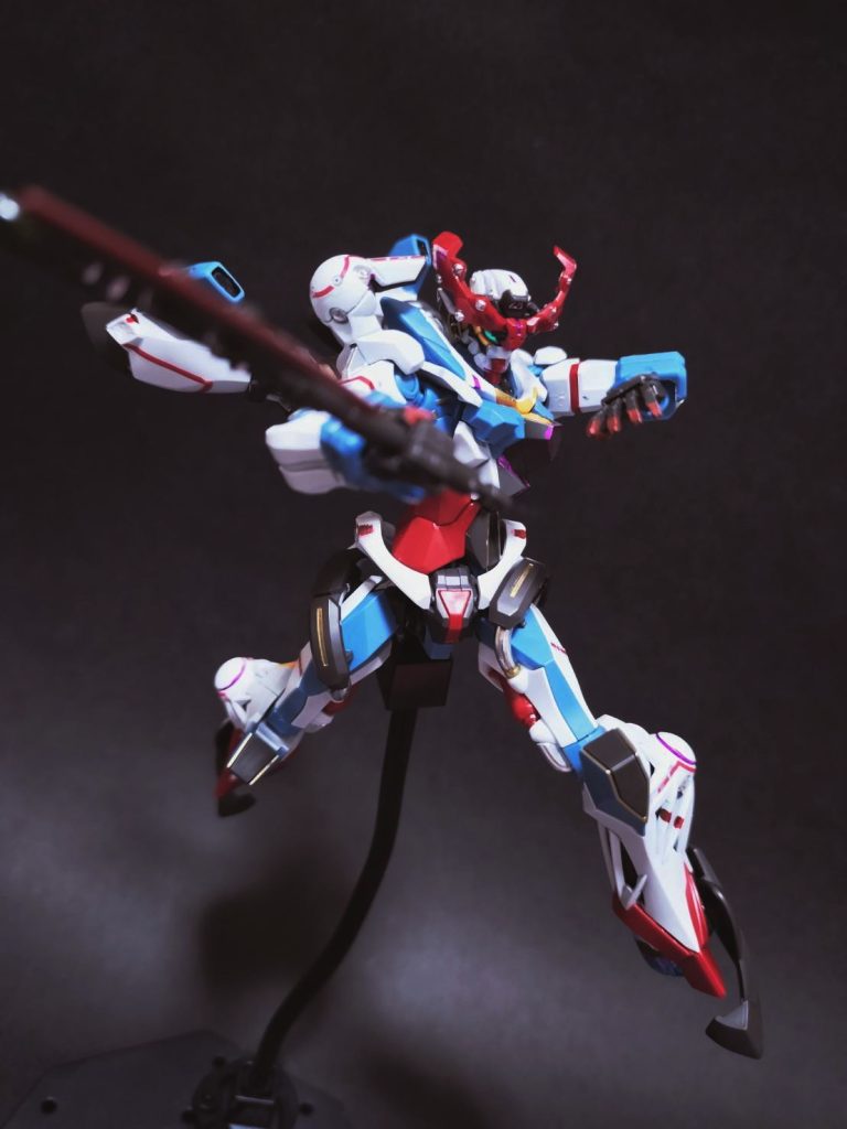 自分で組み立てるアクション・フィギュアですね。