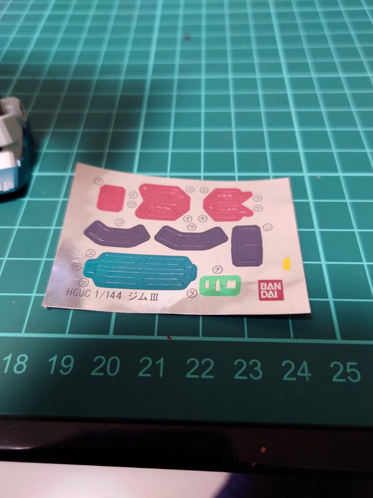 シールはセンサー類のみ使用