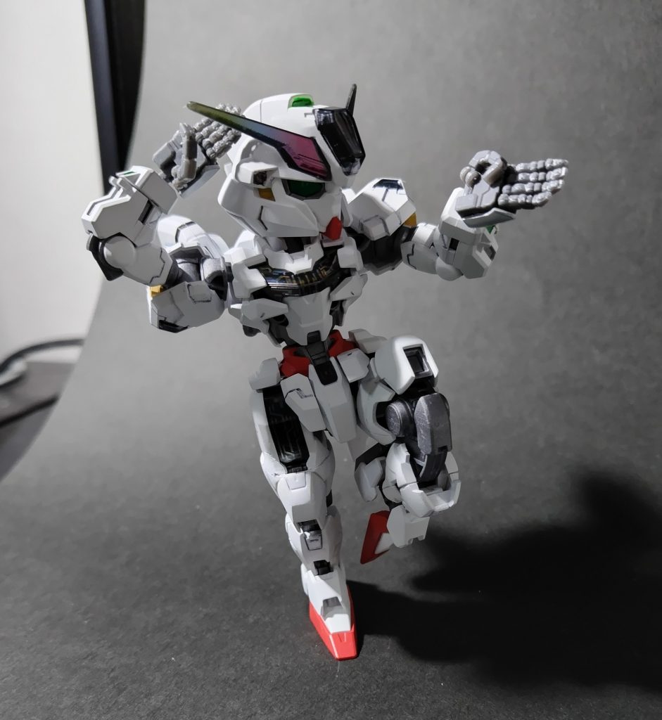 極め手を付けたらこのポーズしたくなりますよね。東方不敗!!