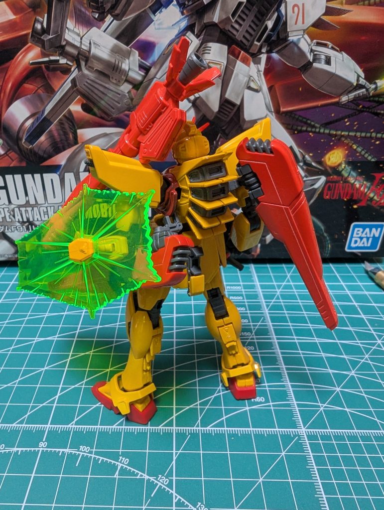 色々武装モリモリにしたかったのですが、機体サイズ的に合いそうに無かったのでスタンダードに色だけ変更しました。