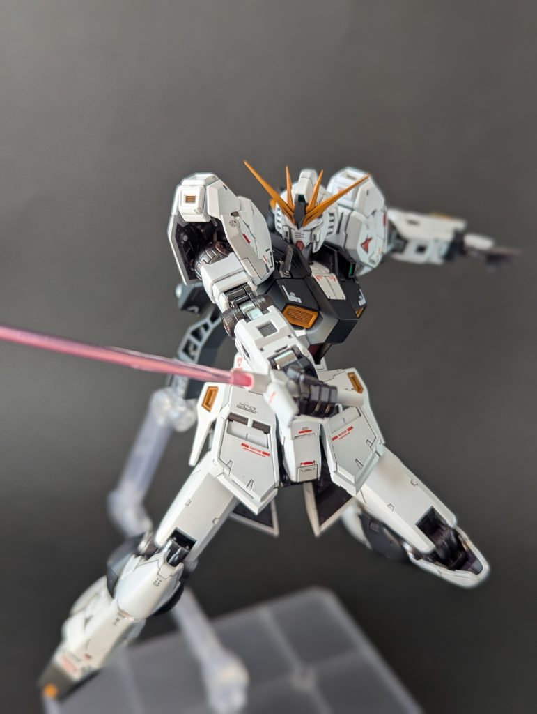 アムロにはこの軽装備MSが1番似合ってます