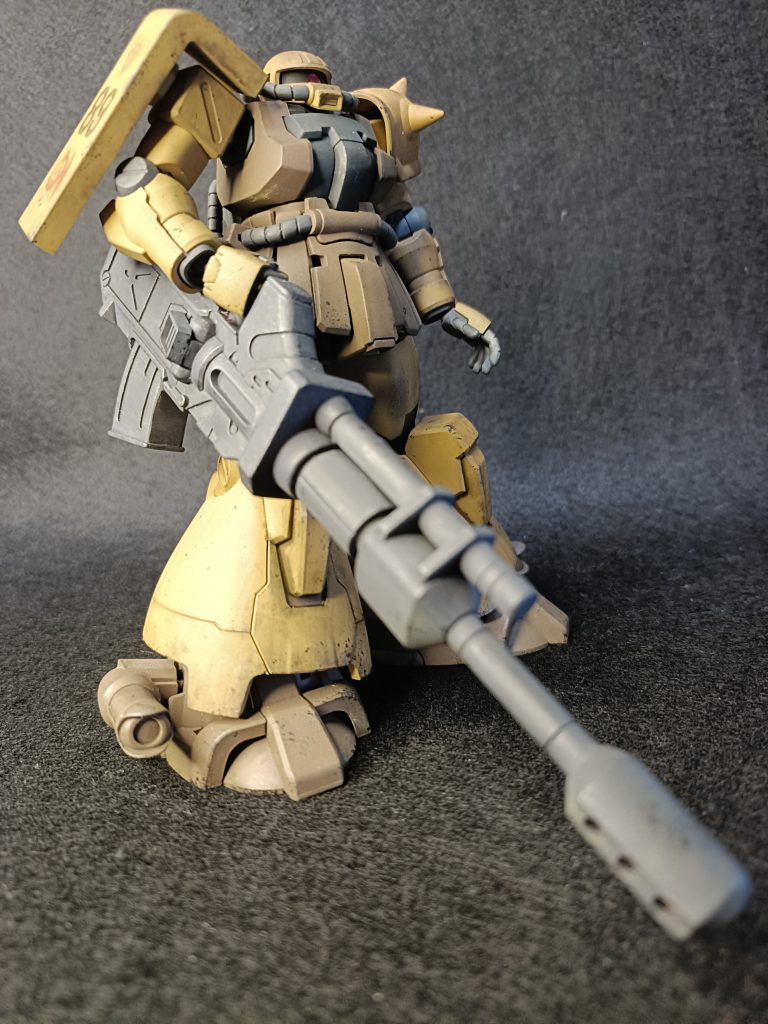 500mm対艦滑腔砲は、重装甲の連邦軍地上戦艦も貫くほど威力を持つが、高価巨大過ぎて試作品に留まったというIF設定兵器になってます。