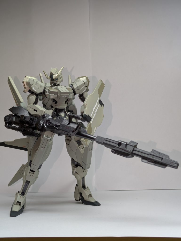 ロングレンジライフルがばっちし似合ってます