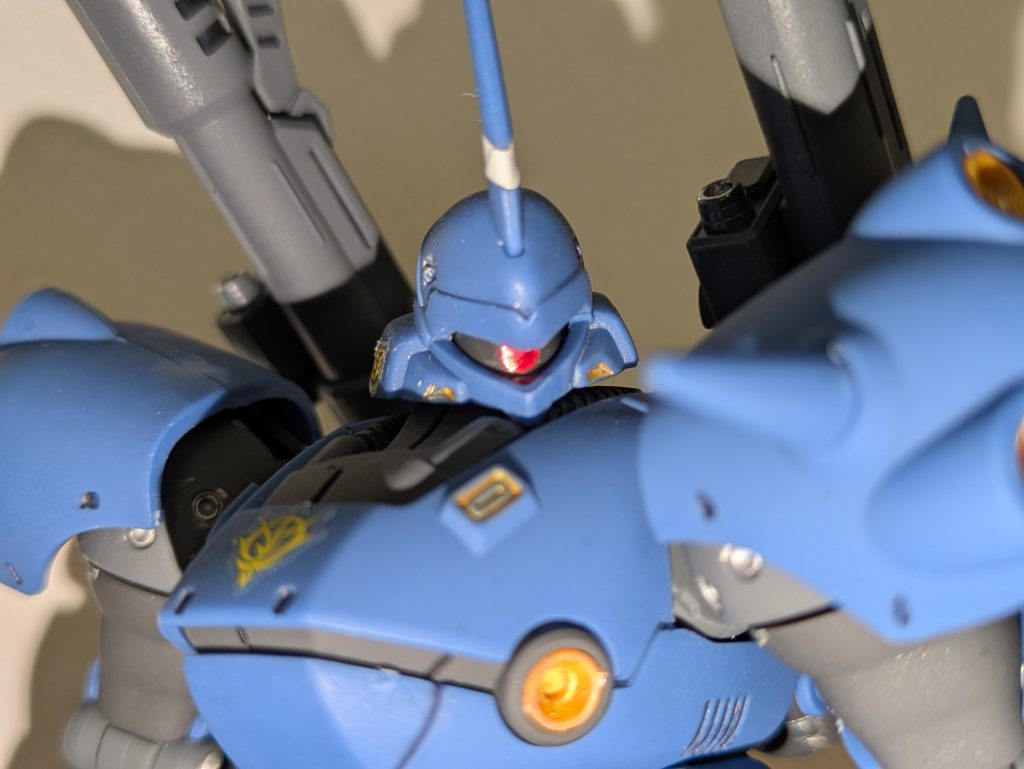 モノアイはメタリックレッドにもっとイケメンやなぁ〜