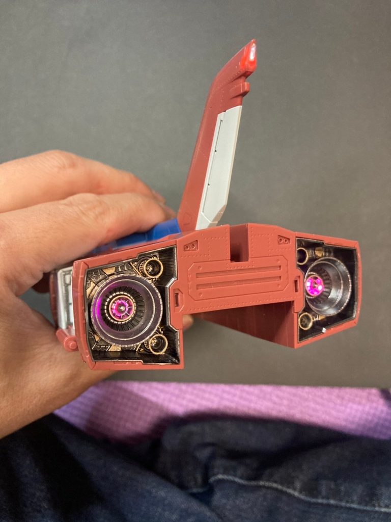 尾翼とブースター内に磁気スイッチLED内蔵