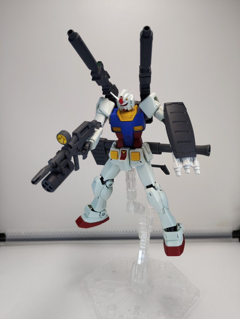 軽ーく塗装してあります、　　スーパーナパームを発射