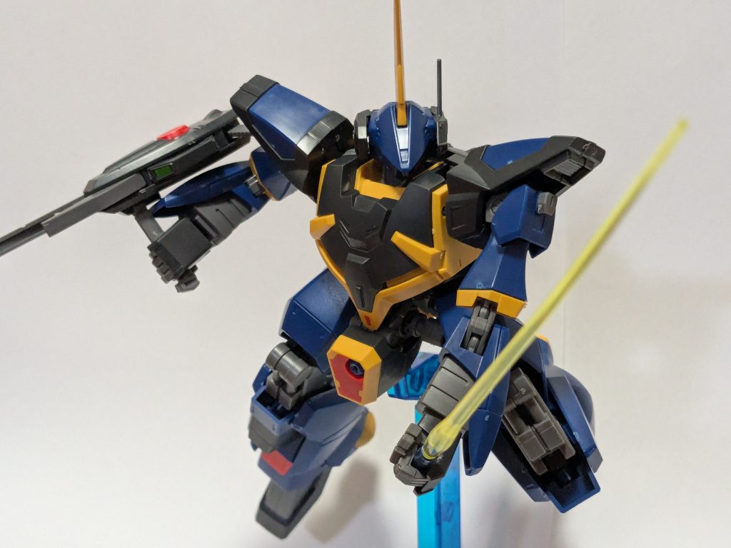 最後は正面からの斬撃！Z本編だと殆ど活躍のない機体ですがHGUC版は驚くほどクオリティが高くてポーズもガシガシ付けられるので活躍の妄想が捗りますw