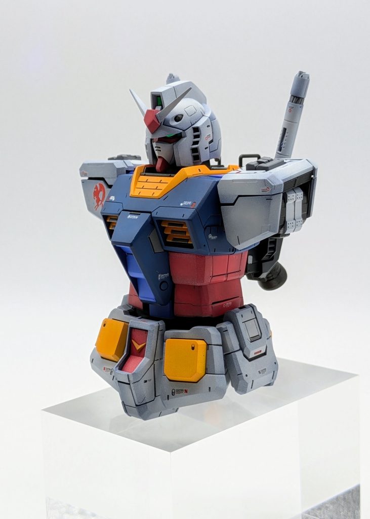 派手な改造はなるべくせずに表面処理でエッジが立つように加工してます