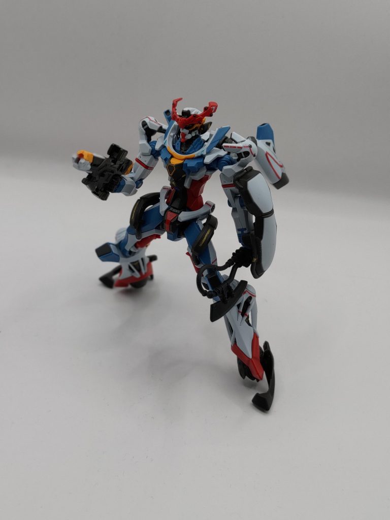 サクッと終わらせたかったのでがガンダムマーカーで少し部分塗装してつや消し吹いただけです。