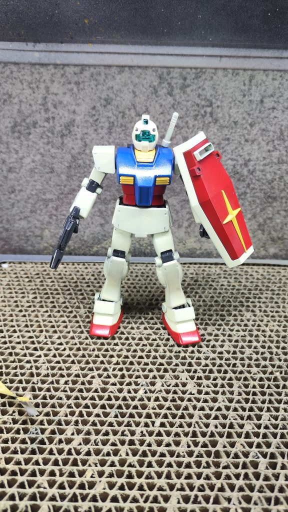 ビームスプレーガンを持たせるとコレジャナイ感がいよいよ取り返しのつかない領域に…